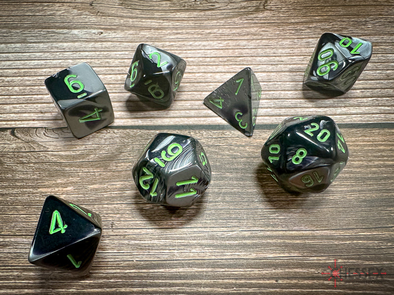 Chessex Polyhedral 7-Die Würfel-Set Borealis - Icicle/Hellblau