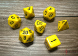 Chessex Polyhedral 7 Die Würfel-Set Opaque Gelb/Schwarz